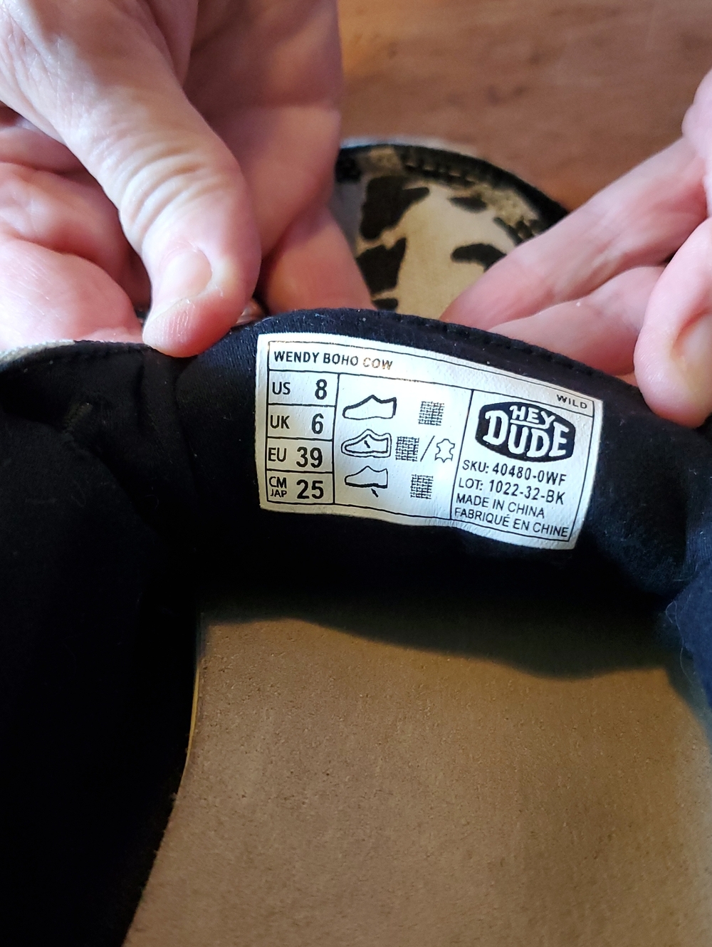 Hey Dude Wendy Boho Cow Print Slip-On Sneakers - Black & White Sz 8 - Picture 2 of 9